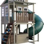 KidKraft Cozy Escape Gartenspielhaus Holz FSC Grau mit Rutsche